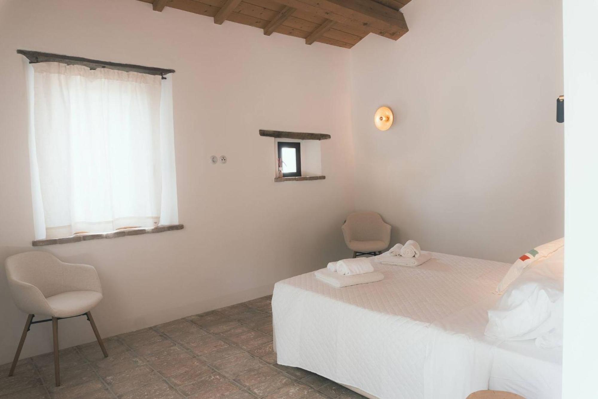 Villa Borgo Calbianco - Private House With Pool & Airco Cerreto Castello Exterior foto